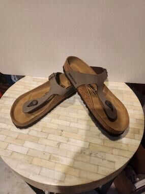 Birkenstock Gizeh sandals size 38